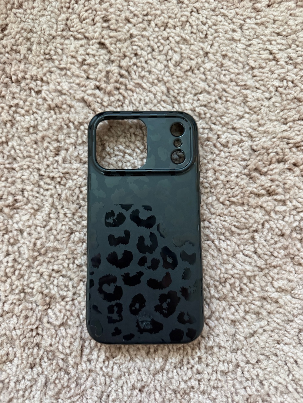Velvet Caviar - Black Leopard - iPhone 17 PRO MAX